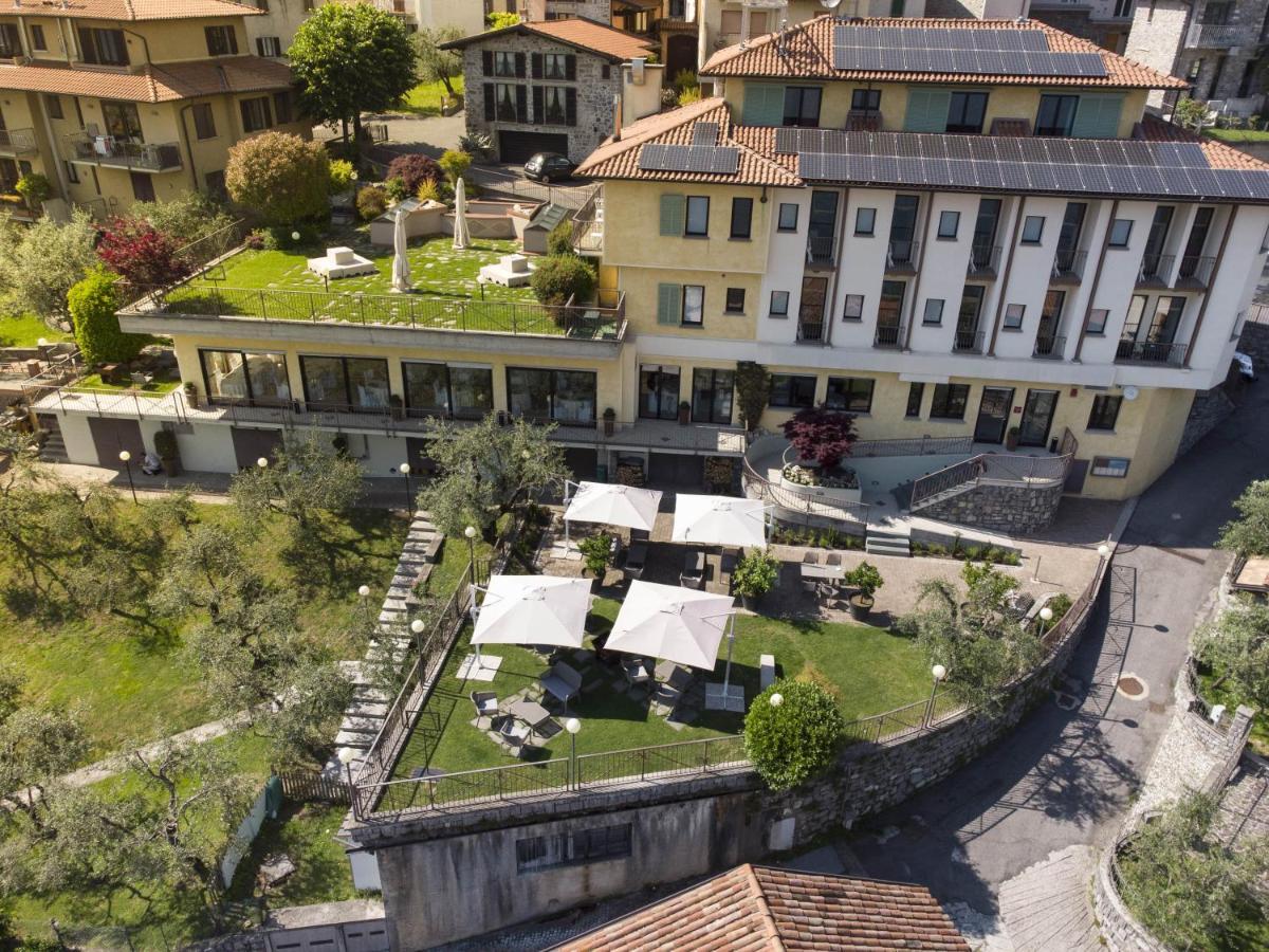 Hotel Miranda Riva di Solto Eksteriør bilde
