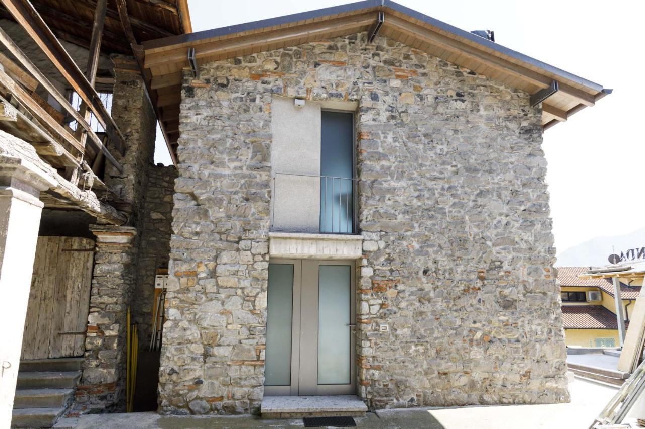 Hotel Miranda Riva di Solto Eksteriør bilde