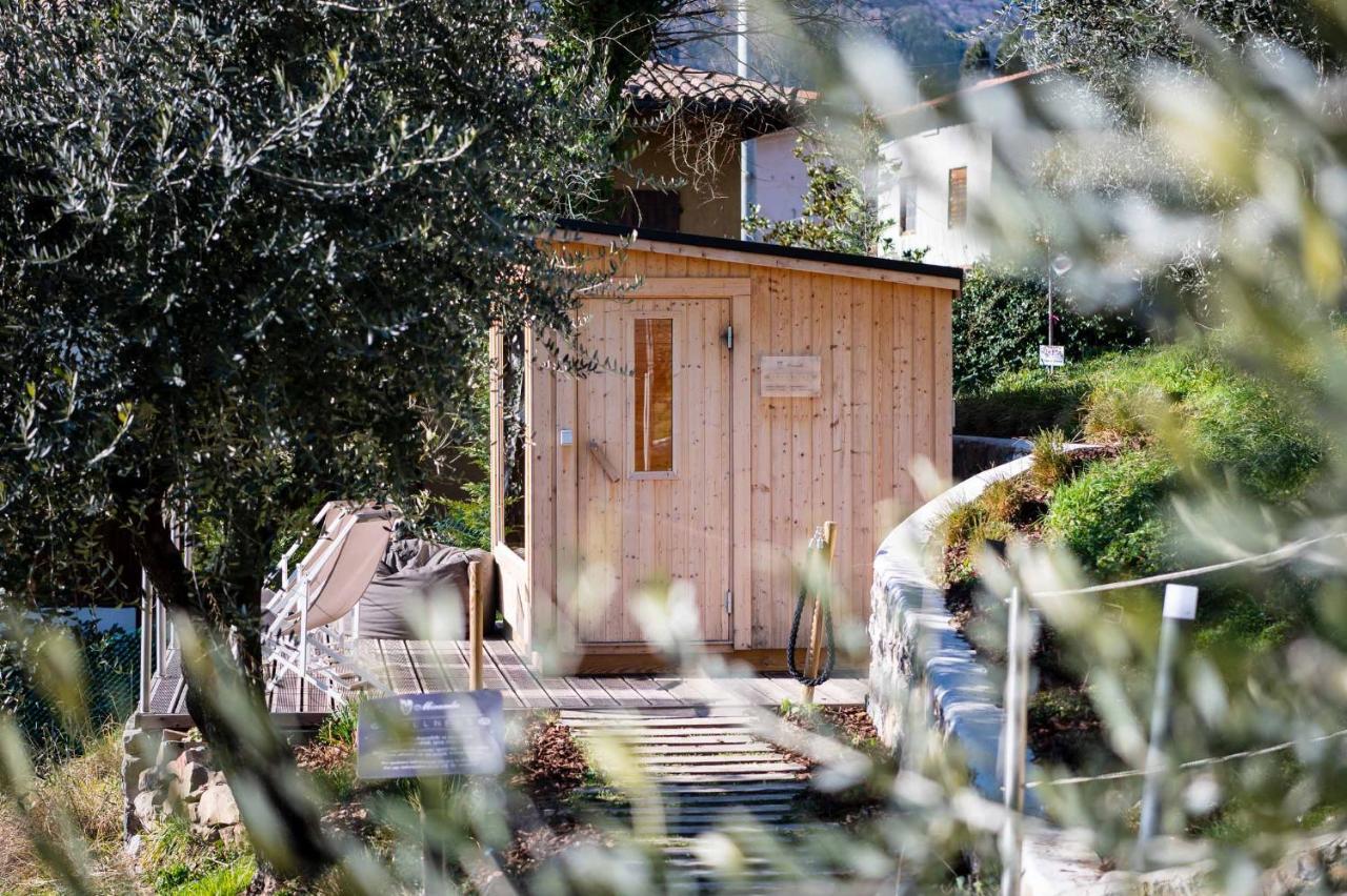 Hotel Miranda Riva di Solto Eksteriør bilde