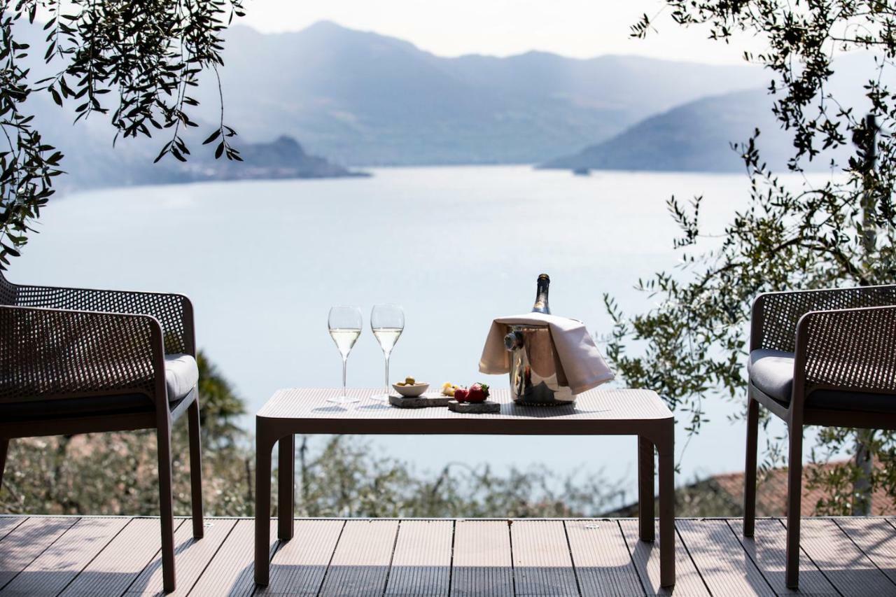 Hotel Miranda Riva di Solto Eksteriør bilde