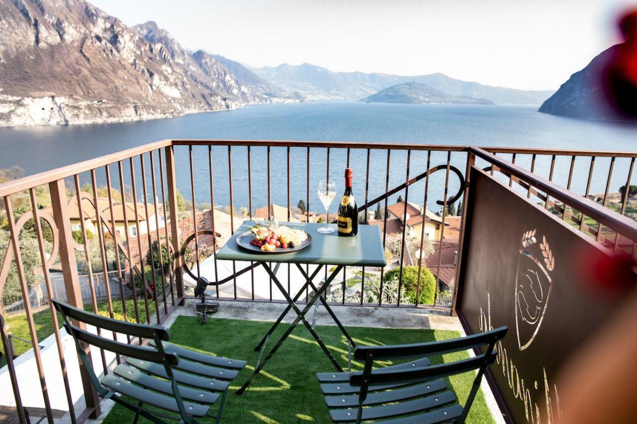 Hotel Miranda Riva di Solto Eksteriør bilde